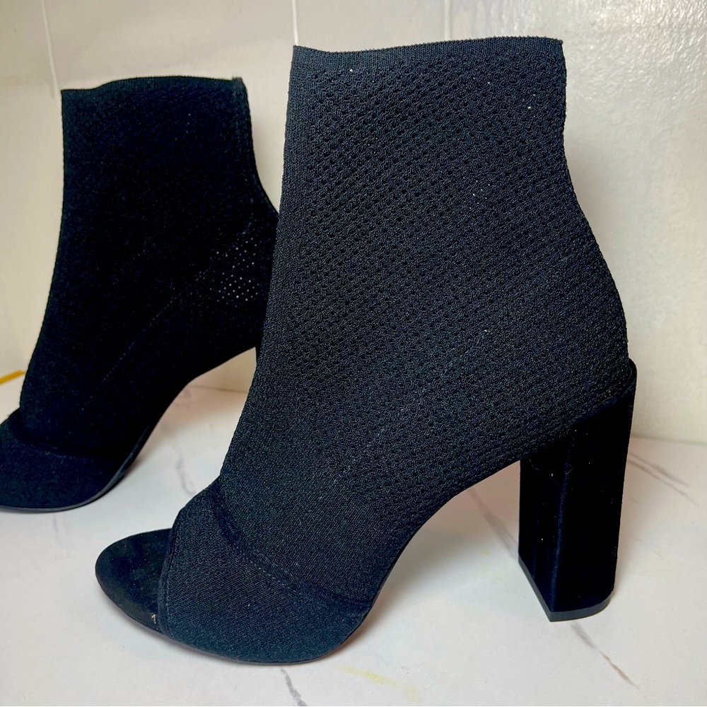 Kenneth Cole Dahvi Peptone High Heel Booties Sz 8.5 M Night Out Party